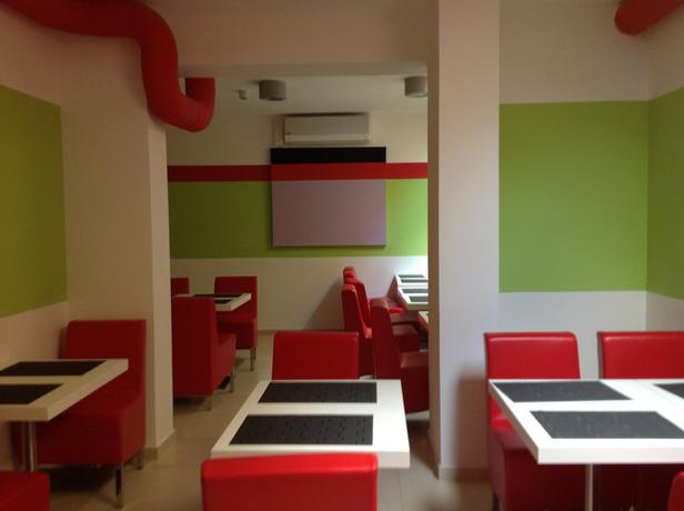 Imagen del bar/restaurante del Residence Hotel Terme Di Palestrina. Foto 2