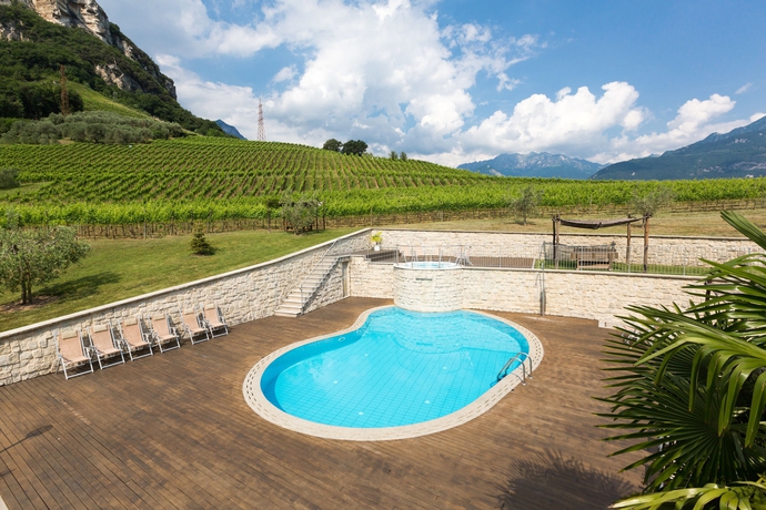 Imagen de la piscina del Residence La Vigna. Foto 15