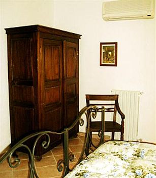 Imagen de la piscina del Residence Le Palme. Foto 11