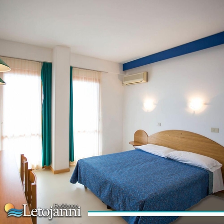 Imagen de la habitación del Residence Letojanni. Foto 8