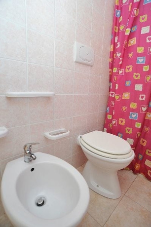 Imagen de la habitación del Residence Lido Dei Pini. Foto 11