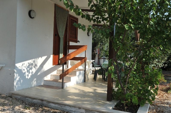 Imagen de los exteriores del Residence Lido Dei Pini. Foto 17