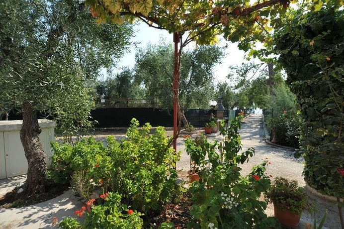 Imagen de los exteriores del Residence Lido Dei Pini. Foto 18
