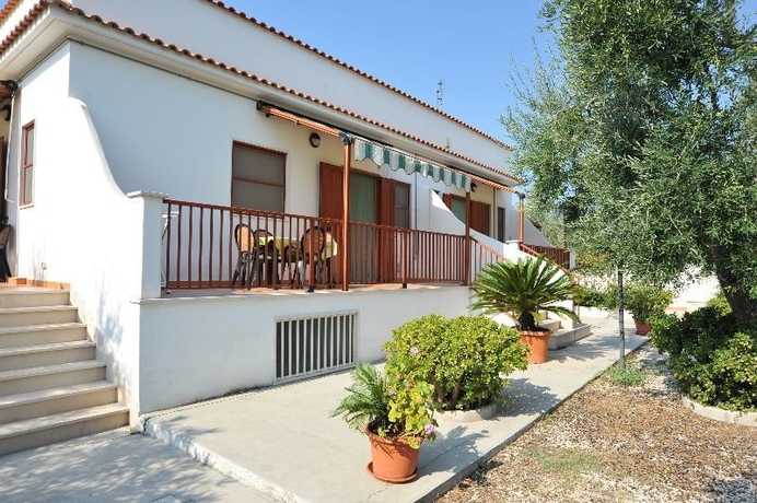 Imagen de los exteriores del Residence Lido Dei Pini. Foto 19