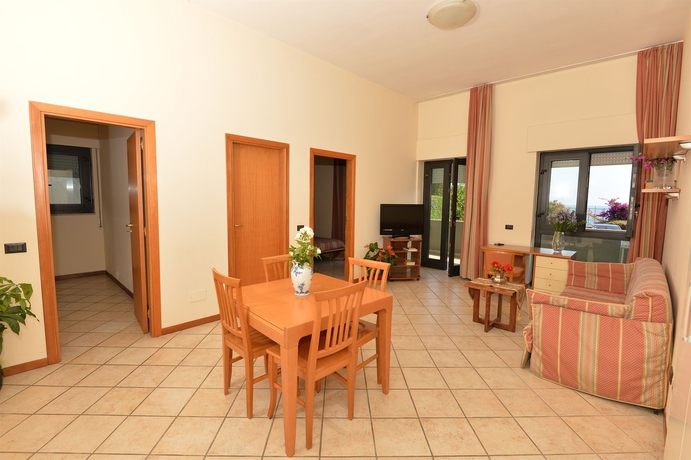 Imagen de los interiores del Residence Miramare, Pozzuoli. Foto 15