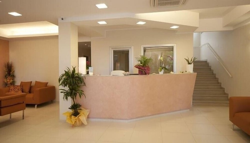 Imagen de los interiores del Residence Perla, Misano Adriatico. Foto 17
