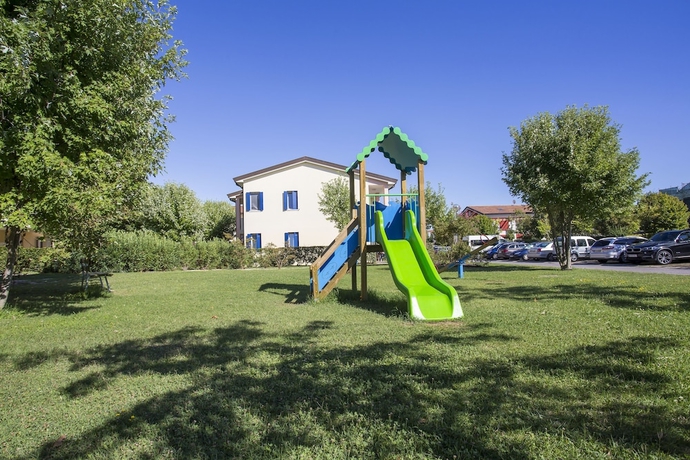 Imagen de los exteriores del Residence Quercia. Foto 14