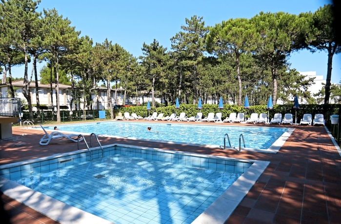 Imagen de la piscina del Residence Rialto, Bibione Lido del Sole. Foto 18
