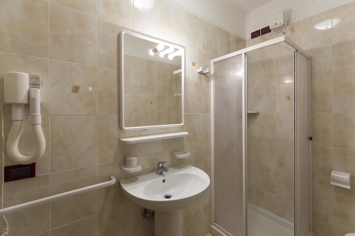 Imagen de la habitación del Residence Robinia Pinetine. Foto 14