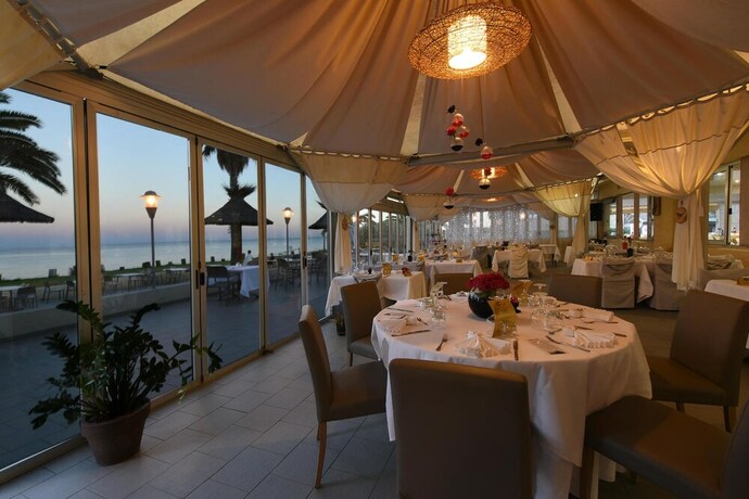 Imagen del bar/restaurante del Residence San Pellegrino. Foto 13