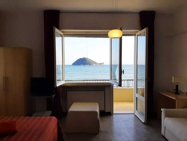 Imagen de la habitación del Residence Sole, ALBENGA. Foto 16
