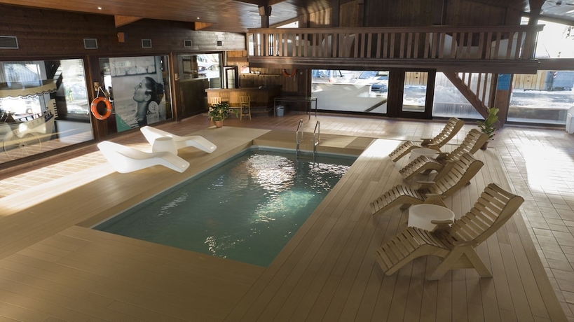 Imagen de la piscina del Residence Valpiccola. Foto 17
