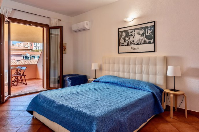 Imagen de la habitación del Residence con piscina a 300 mt dal mare. Foto 5