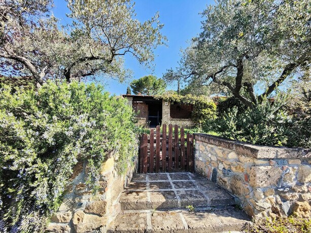 Imagen general del Residence con piscina a Guardistallo. Foto 14