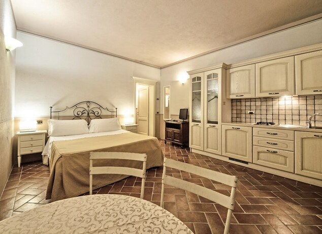 Imagen de la habitación del Residence con piscina a Monteverdi. Foto 15