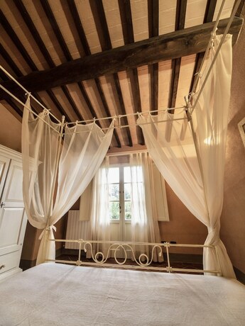 Imagen de la habitación del Residence con piscina a Monteverdi. Foto 18