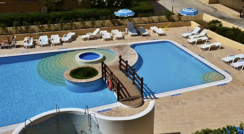 Imagen de la piscina del Residence just 150 mt from the beach. Foto 11