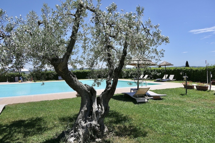 Imagen de la piscina del Residence with pool 4 km from Suvereto. Foto 18