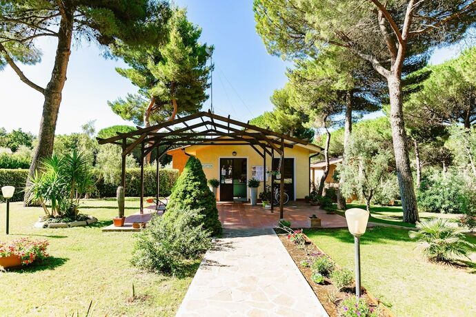 Imagen general del Residence with pool in Guardistallo. Foto 4