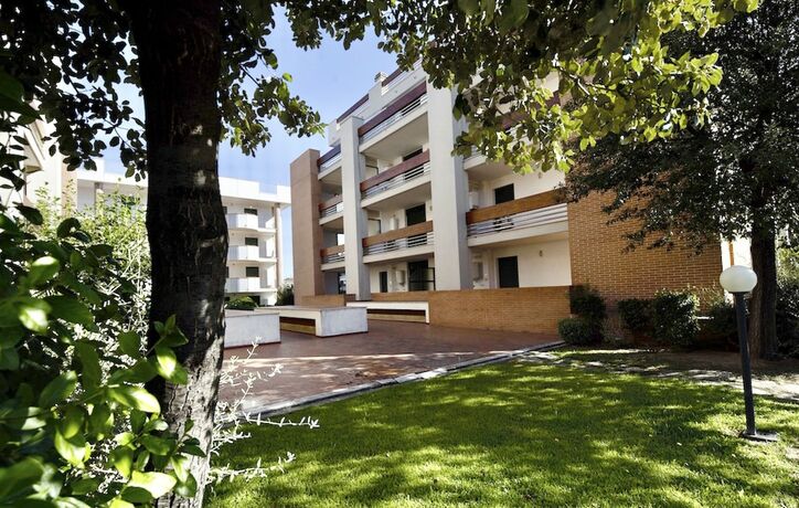 Imagen general del Residence with pool in San Vincenzo. Foto 5