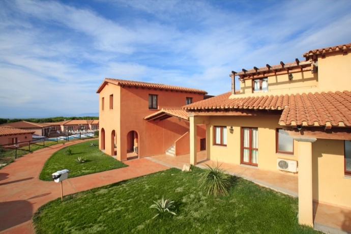 Imagen general del Residence with pool in Vignola Mare. Foto 1
