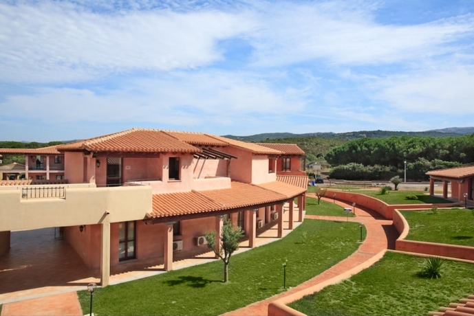 Imagen general del Residence with pool in Vignola Mare. Foto 2