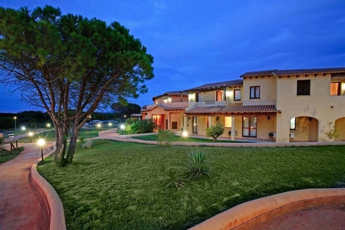 Imagen general del Residence with pool in Vignola Mare. Foto 3