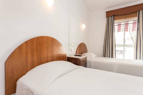 Imagen de la habitación del Residencial Capri. Foto 7