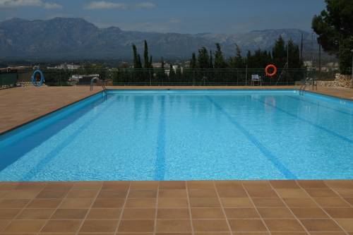 Imagen de la piscina del Residencial Croera. Foto 6
