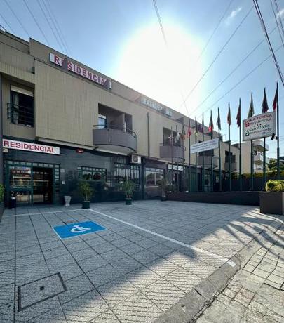 Imagen general del Residencial Dona Teresa. Foto 3