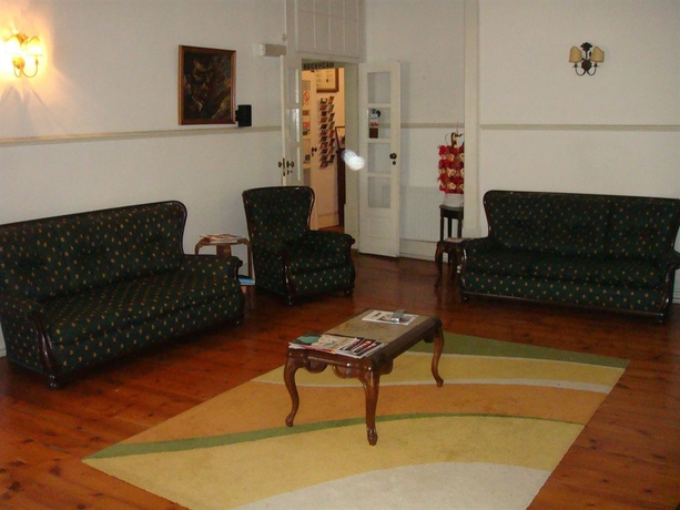 Imagen de los interiores del Residencial Uni&atilde;o, Tomar. Foto 13