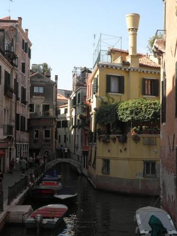 Imagen general del Residenza De L'osmarin Suites. Foto 3