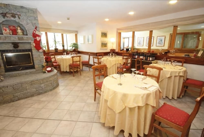 Imagen del bar/restaurante del Residenza Del Sole. Foto 5