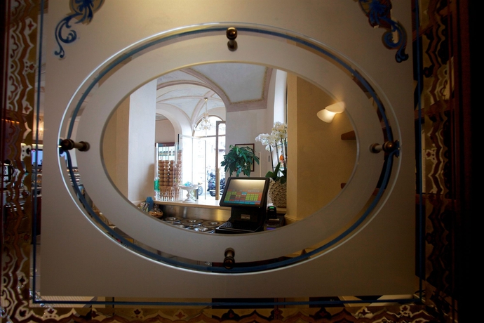 Imagen de los interiores del Residenza D'epoca Relais I Miracoli. Foto 15