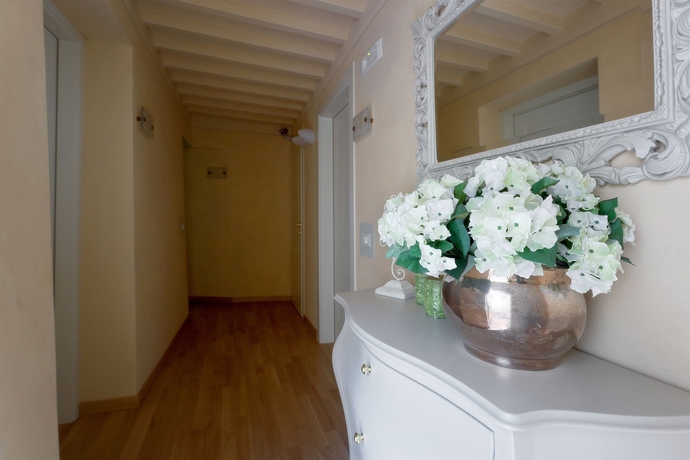 Imagen de los interiores del Residenza D'epoca Relais I Miracoli. Foto 16