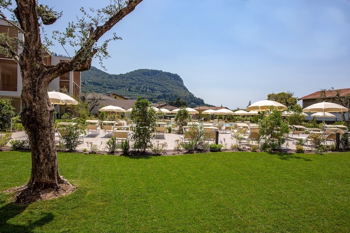 Imagen de los exteriores del Residenza Olivo. Foto 14