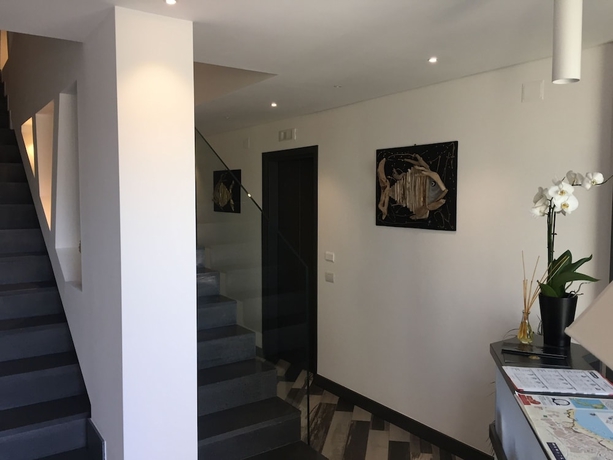 Imagen de los interiores del Residenza Roma, Tropea. Foto 15