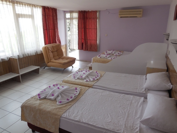 Imagen de la habitación del Resitalya Hotel. Foto 12
