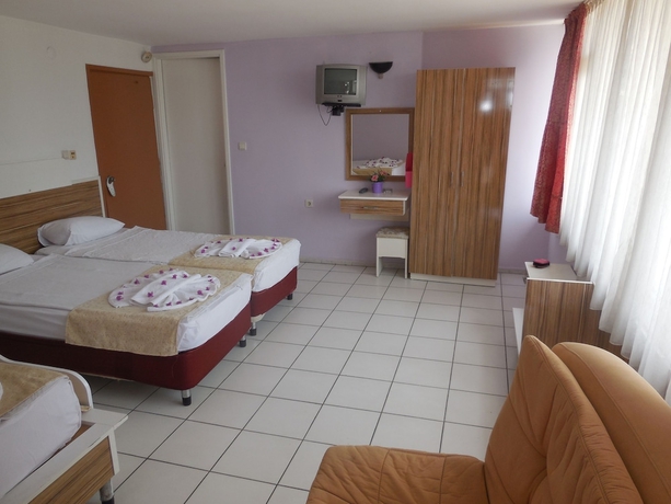 Imagen de la habitación del Resitalya Hotel. Foto 13