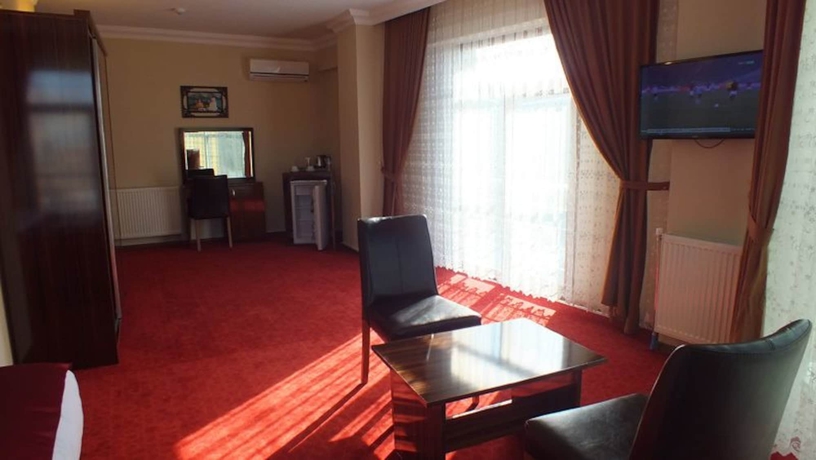 Imagen de los interiores del Resmina Hotel. Foto 11