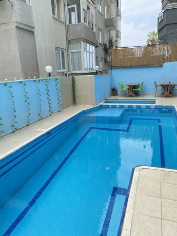 Imagen de la piscina del Respect Apart Hotel. Foto 20
