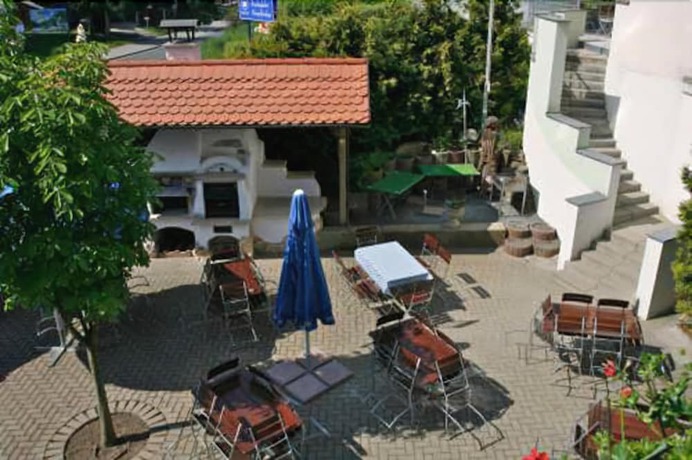 Imagen de los exteriores del Restaurant - Pension Zum Aumatal. Foto 10