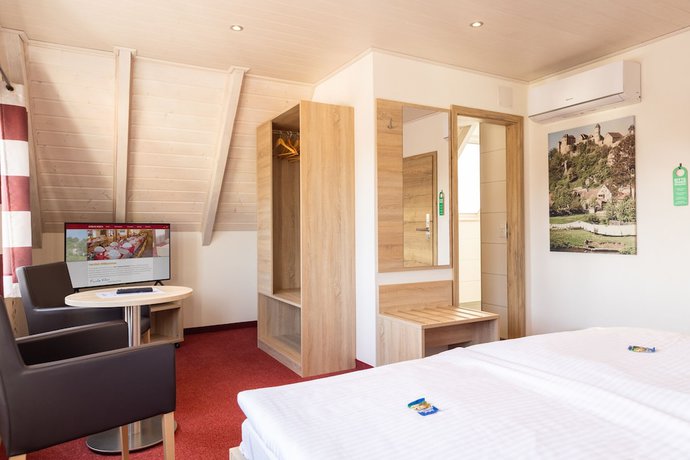 Imagen de la habitación del Restaurant STRAUSSEN. Foto 2
