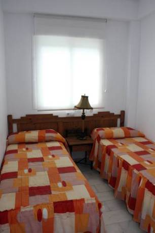 Imagen de la habitación del Retama Golf N&ordm; 55 by Fontanilla Del Mar Holidays Rentals. Foto 4