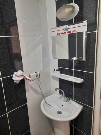 Imagen de la habitación del Revan Otel. Foto 7