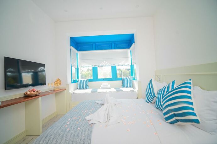 Imagen de la habitación del Rhodium Hotel. Foto 14