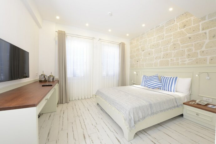 Imagen de la habitación del Rhodium Hotel. Foto 18