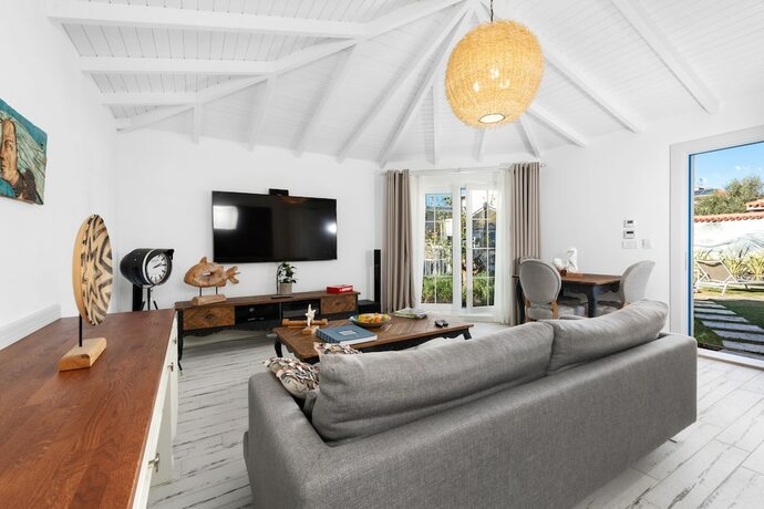 Imagen de la habitación del Rhodium Hotel. Foto 19