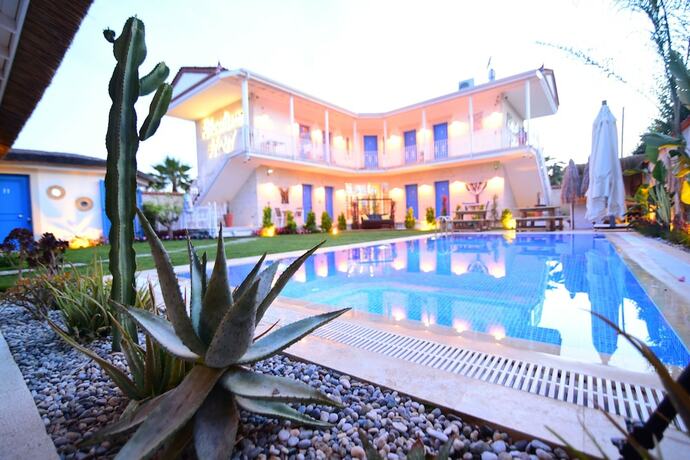 Imagen general del Rhodium Hotel. Foto 6
