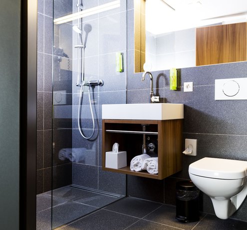 Imagen de la habitación del RiKu HOTEL Weissenhorn. Foto 12